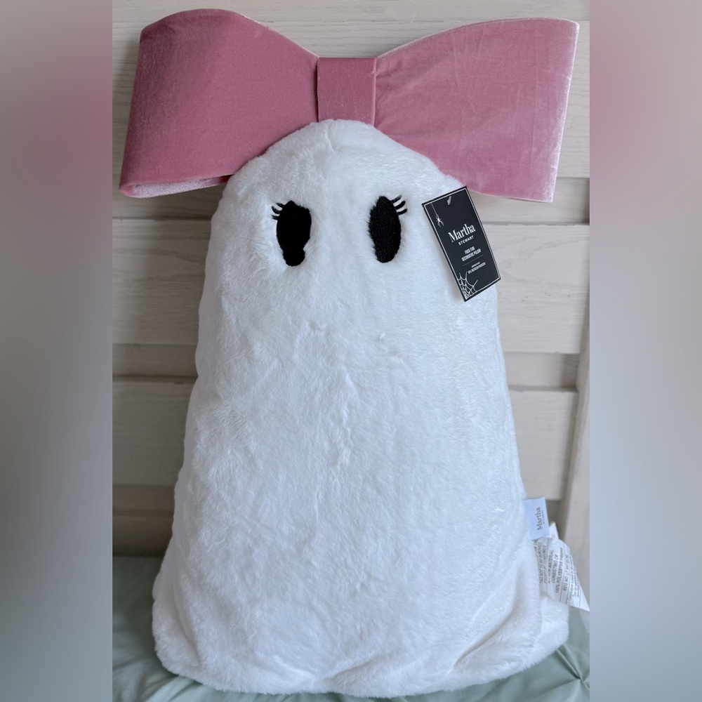 Martha Stewart Faux Fur Decorative Ghost Pink Bow Pillow🎀